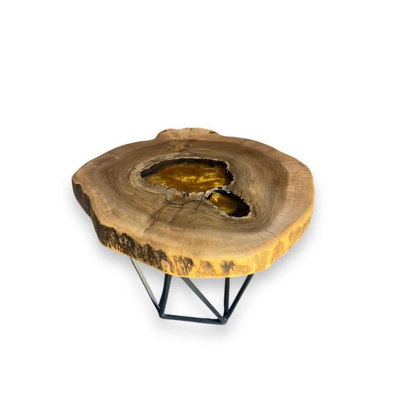 Ceviz Kütük Epoksili Sehpa 1